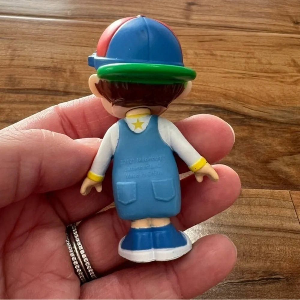Cocomelon Moonbug TomTom Action Figure‎ with Goggles 3
